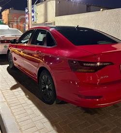 ڤۆڵکسواگن جێتا